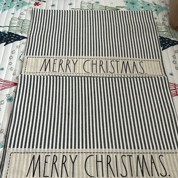 Rae Dunn Christmas placemats - Picture 3 of 6